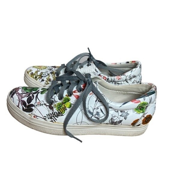 All Black Womens White Floral Lace Up Sneakers Size 38 - Picture 3 of 5
